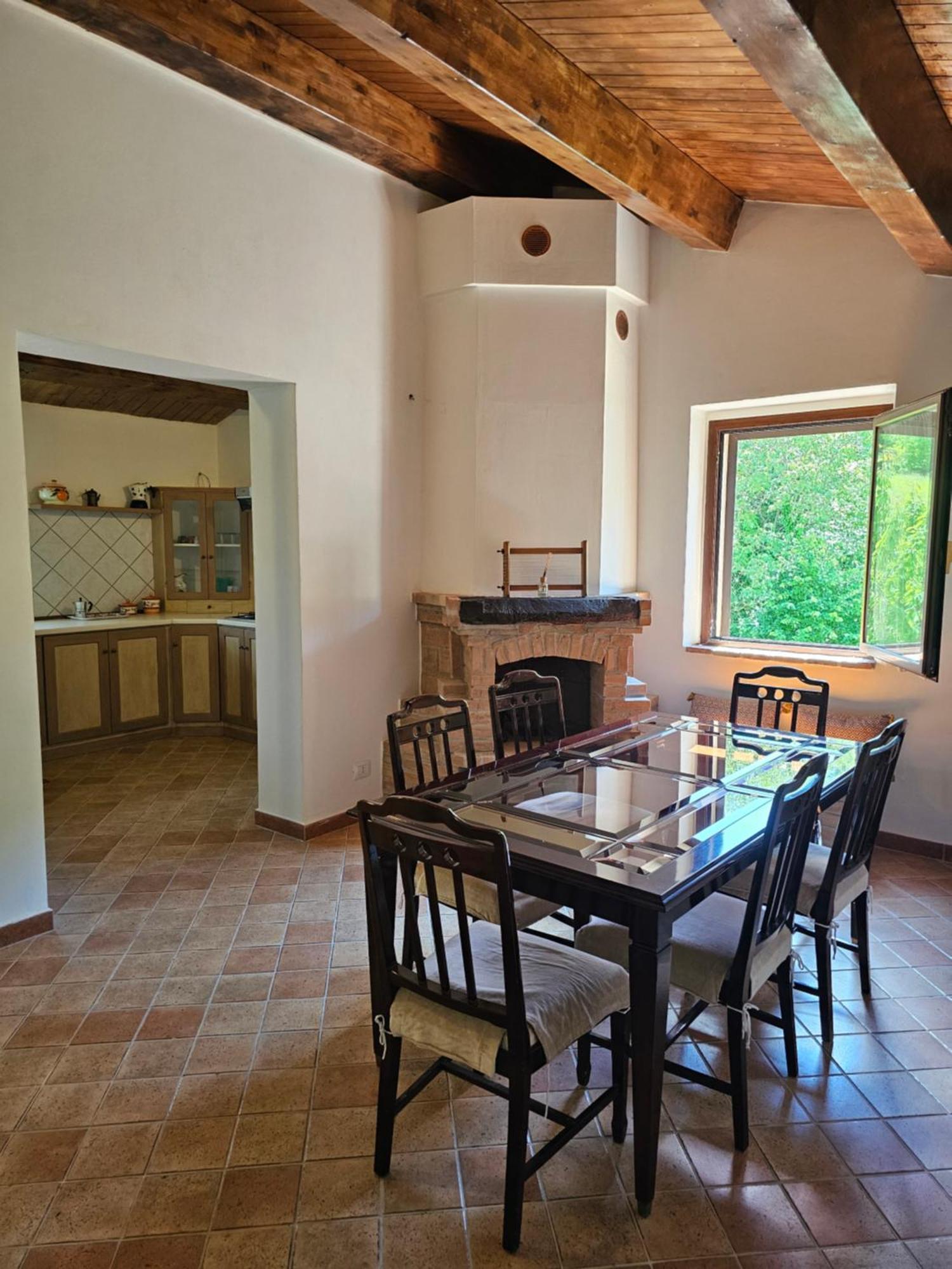 La Rosa Dei Venti - Country House Fossato di Vico Luaran gambar